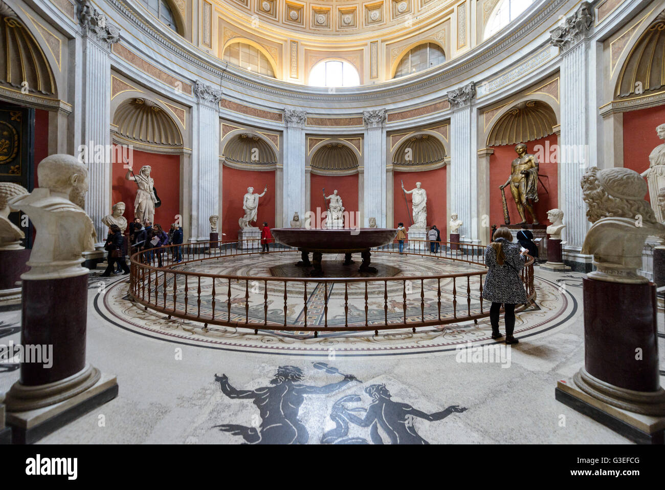 Rome. Italy.  The Round Hall, Pio Clementino Museum, Vatican Museums. Stock Photo