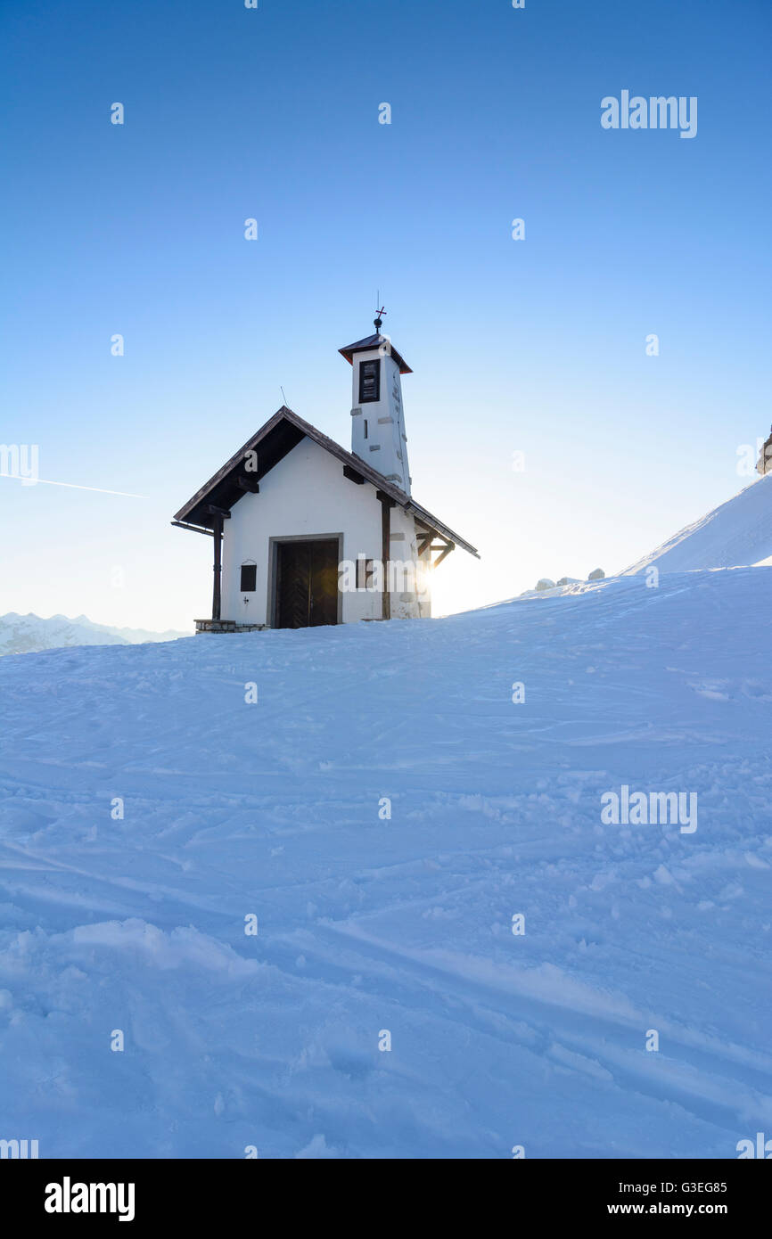 Chapel on the Tre Cime hut, Italy, Bozen (Südtirol), South Tyrol, Alto Adige, Naturpark Drei Zinnen, Tre Cime di Lavaredo, Dolom Stock Photo