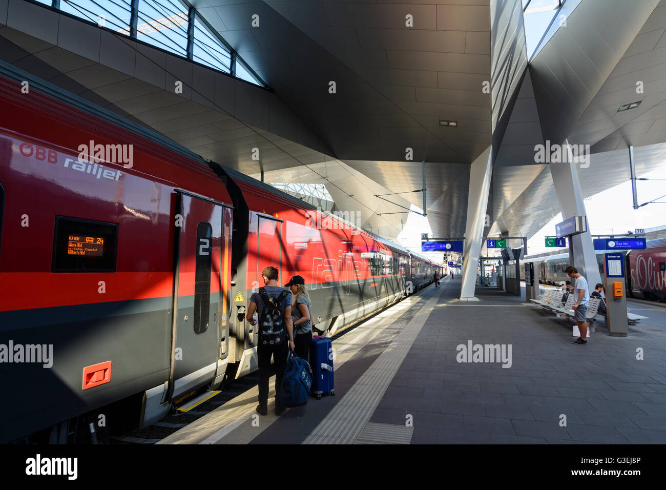 Railjet austria hi-res stock photography and images - Alamy