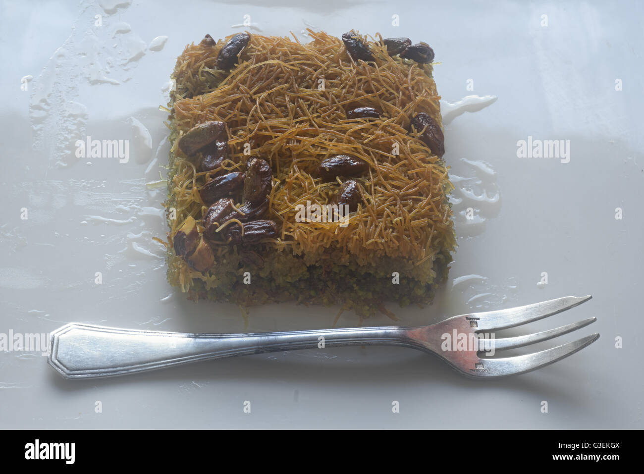 Pistaziengebäck hi-res stock photography and images - Alamy