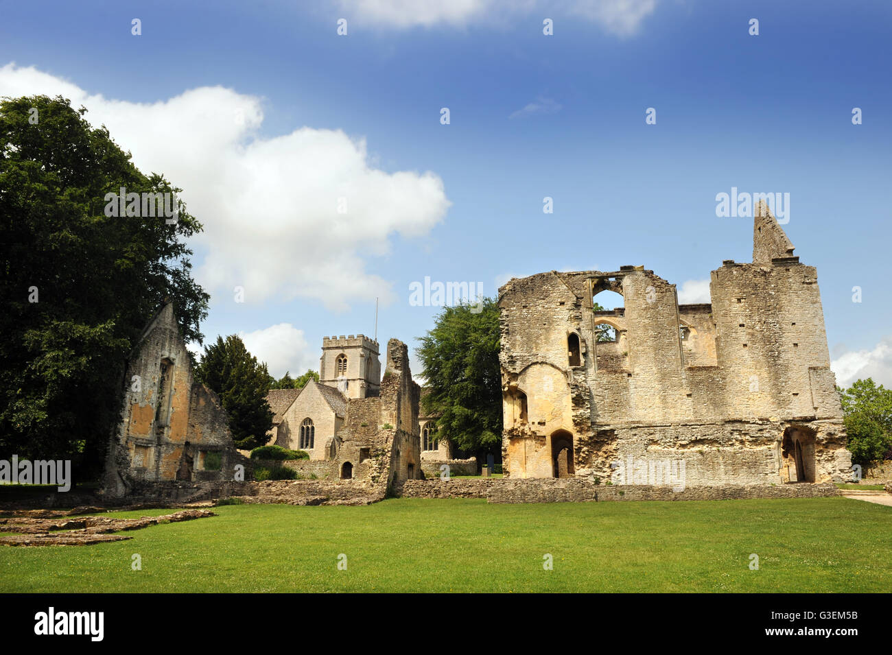 The ruins of Minster Lovell Hall in Oxfordshire, UK Stock Photo Alamy