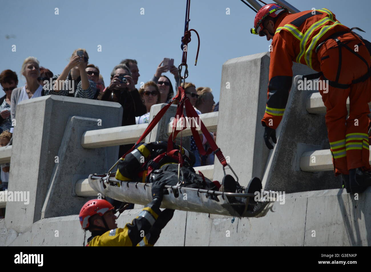 Scottish Fire And Rescue Service Water Rescue / line Rescue Exercise