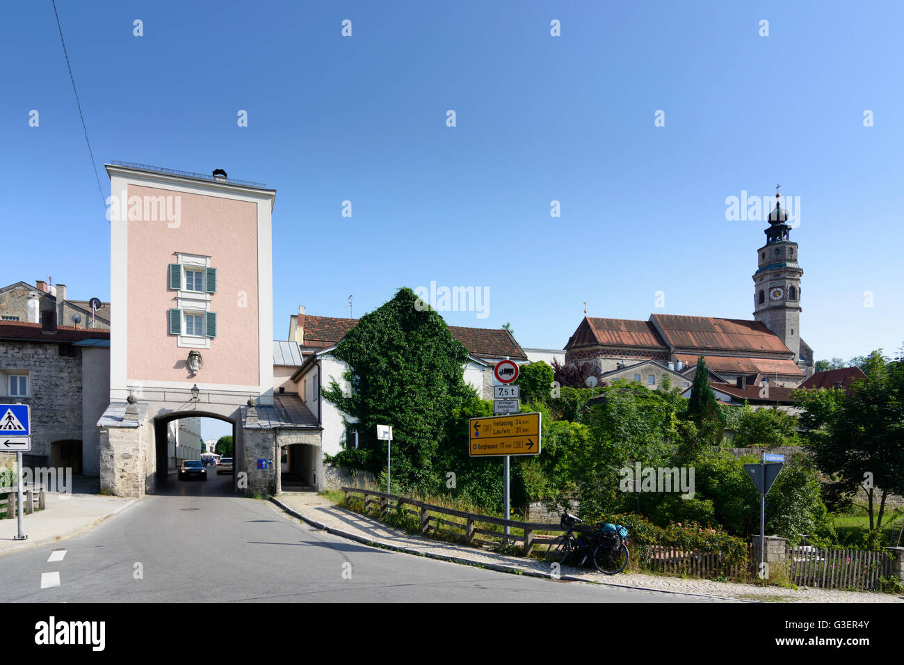 St lauren hi-res stock photography and images - Alamy