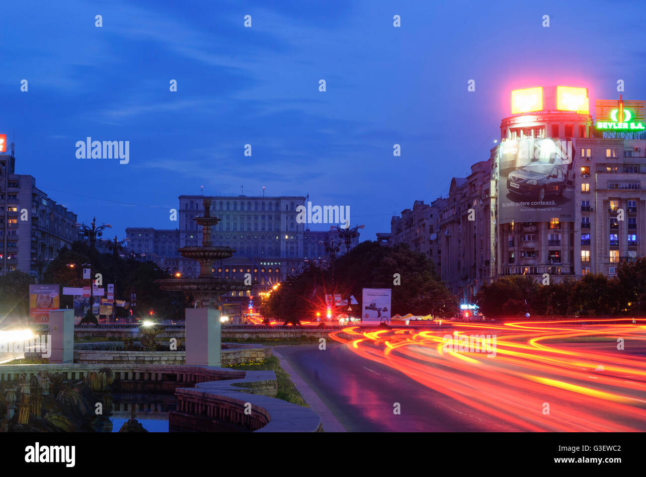 Bucharest palace boulevard unirii hi-res stock photography and images -  Alamy