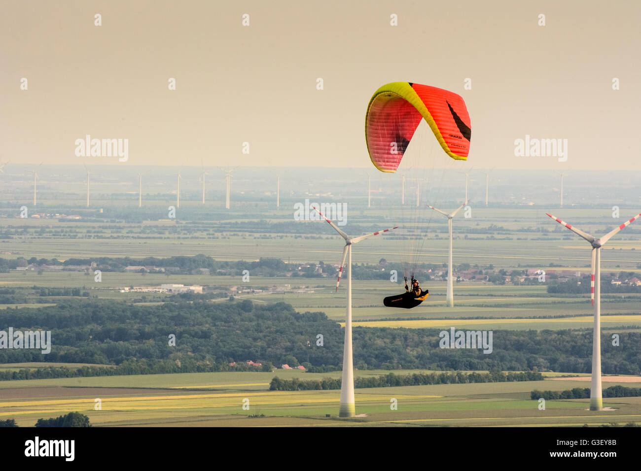 paraglider, windmills, Austria, Niederösterreich, Lower Austria, Donau, Hundsheim Stock Photo