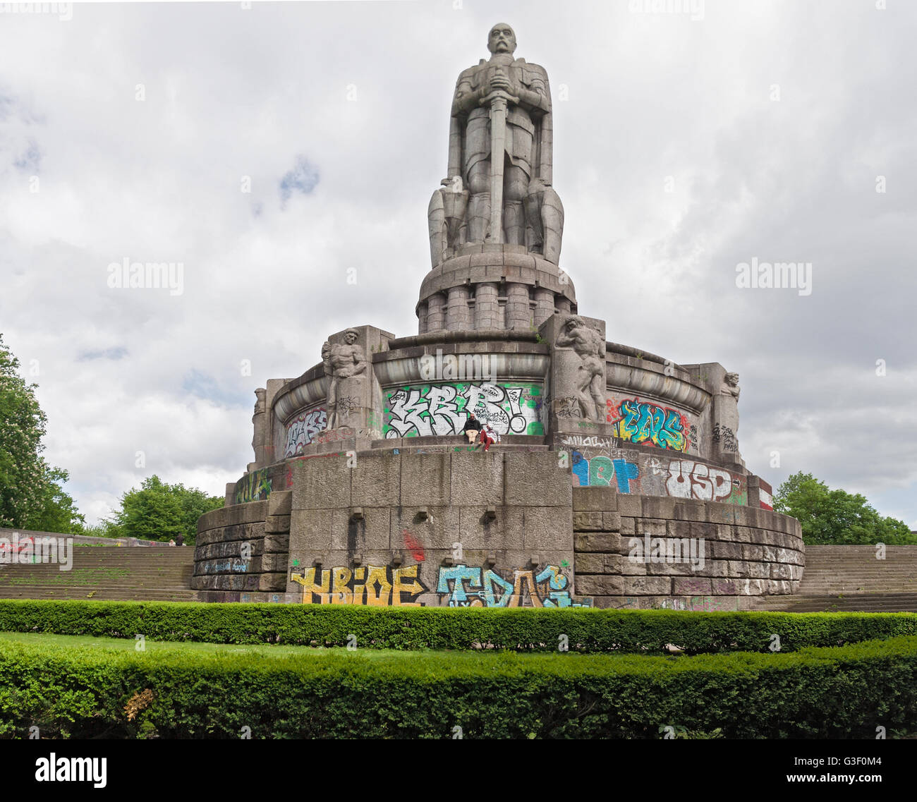 Great Otto Von Bismarck Monument In St Pauli Hamburg Stock Photo Alamy Great Otto Von Bismarck Monument In St Pauli Hamburg Stock Photo Alamy