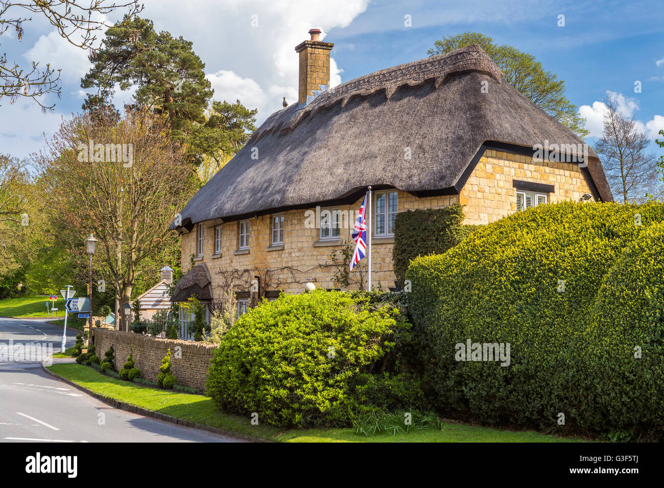 Thatched Cottages at Chipping Campden, Cotswold, Gloucestershire, England, United Kingdom, Europe. Stock Photo