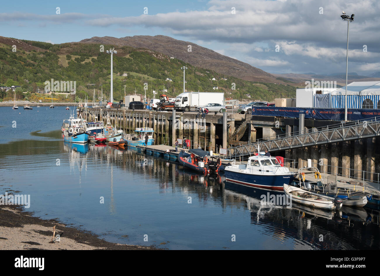 Ullapool harbour hi-res stock photography and images - Alamy