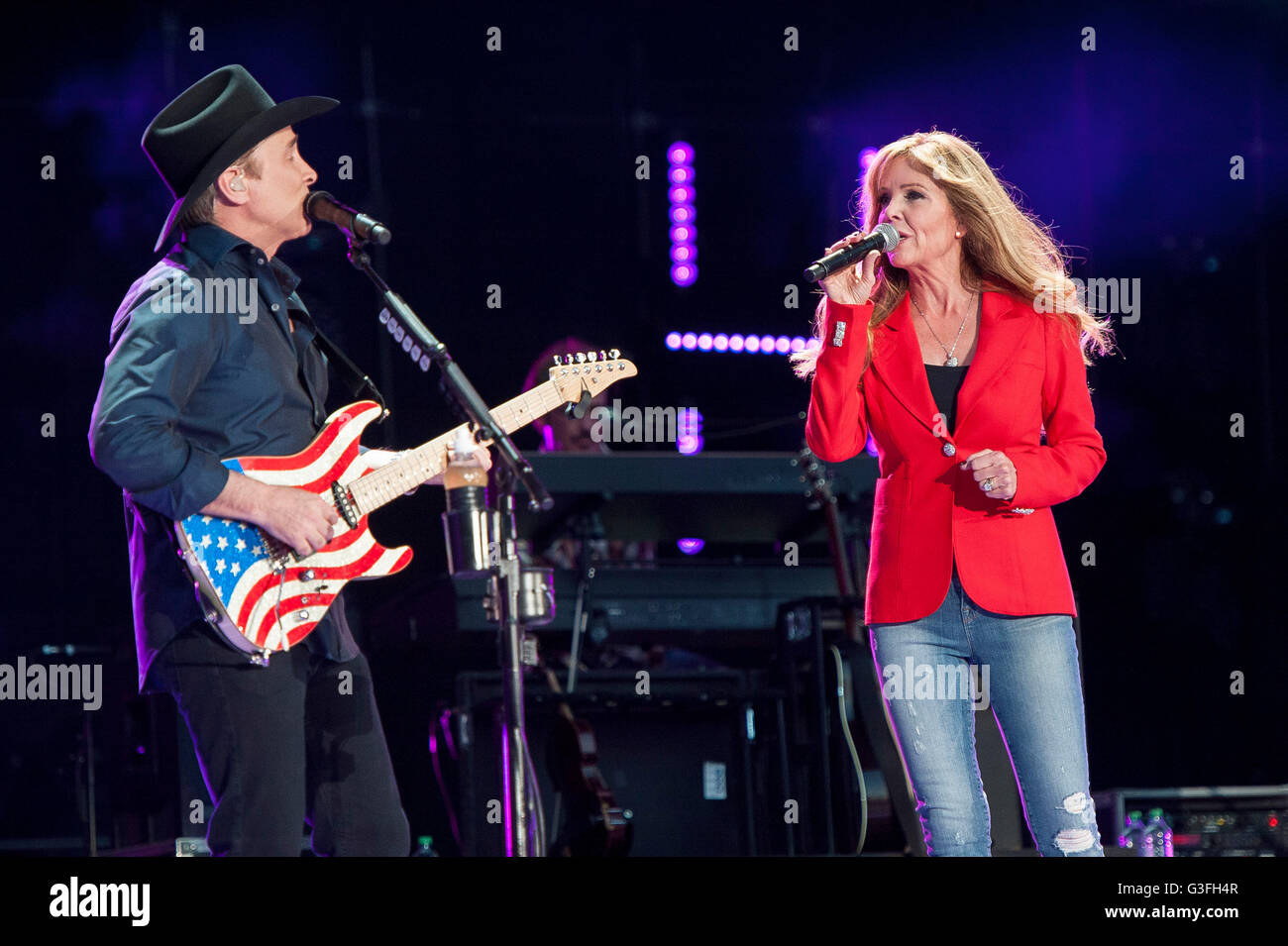 Jun. 10, 2016 - Nashville, Tennessee; USA - Musician CLINT BLACK and LISA HARTMAN BLACK performs at Nissan Stadium as part of the 2016 CMA Music Festival that is taking place in downtown Nashville. The four day country music festival will attract thousands of fans from around the world to see a variety of artist on multiple stages. Copyright 2016 Jason Moore. Credit:  Jason Moore/ZUMA Wire/Alamy Live News Stock Photo