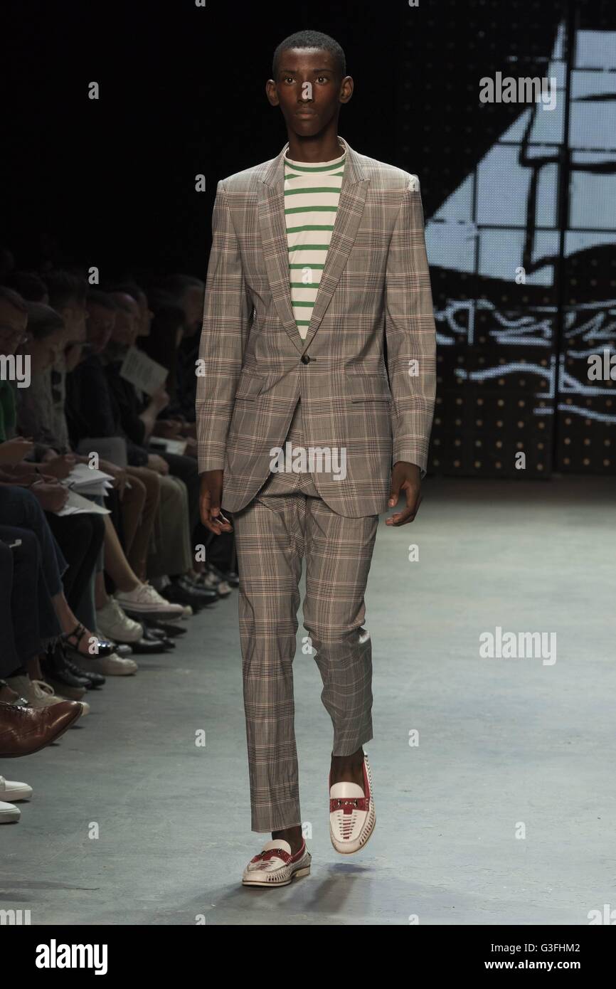 LCM Day 1: Topman Opens Fashion Week With A Bang picture LCM Day 1: Topman Opens Fashion Week With A Bang foto