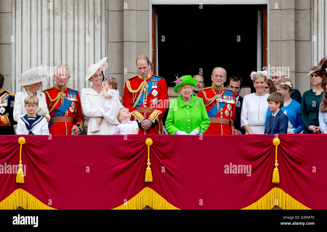 London, UK. 11th June, 2016. The Royal Family at the Balcony, Queen Elisabeth, Prince Philip, Prince Charles, Duchess Camilla, Prince William, Princess Kate, Princess Charlotte, Prince George, Prince Harry and other members of The Royal Family Trooping The Colour 2016, Parade For The Queen·s 90 th Birthday Celebrations at Buckingham Palace RPE/Albert Nieboer/Netherlands OUT Stock Photo