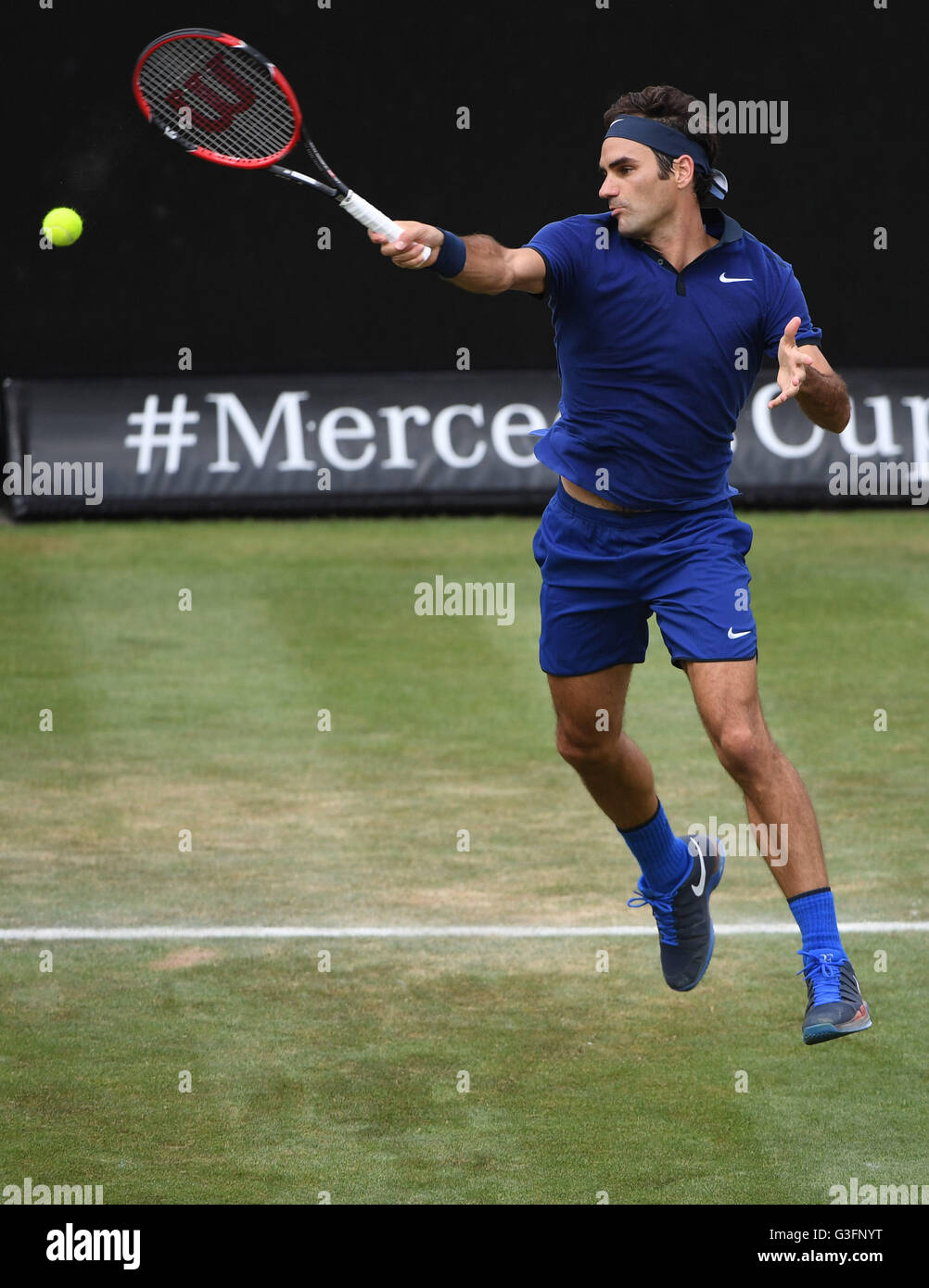 Stuttgart, Germany. 11th June, 2016. Roger Federer from Switzerland in  action against Fritz from the US during the ATP Tournament at Weissenhof in  Stuttgart, Germany, 11 June 2016. PHOTO: MARIJAN MURAT/dpa/Alamy Live