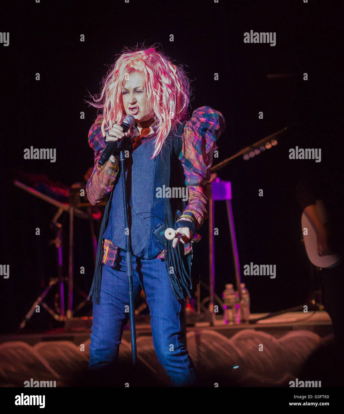 Detroit, MI, USA. 14th May, 2016. CYNDI LAUPER performs at The Michigan ...