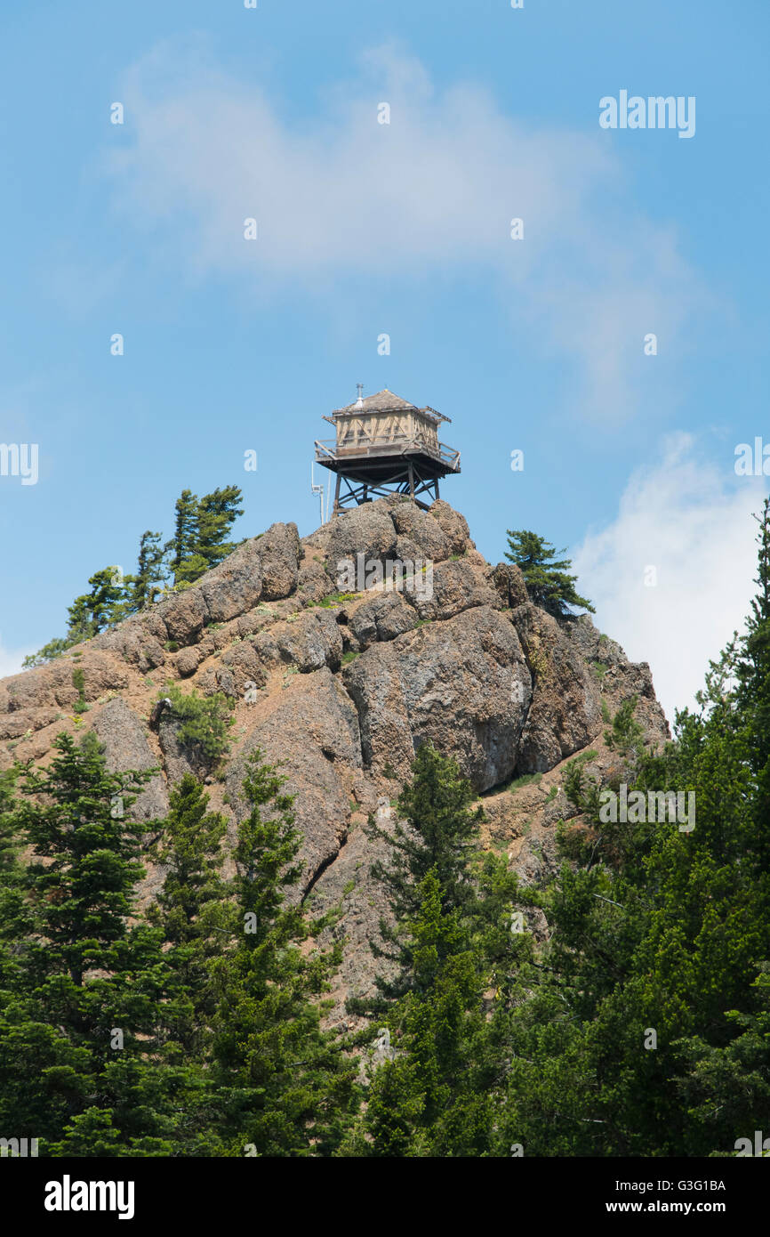 Red Top Fire Lookout tower, elevation 5360 feet, Okanogan-Wenatchee National Forest, Cascade Mountains, Washington Stock Photo