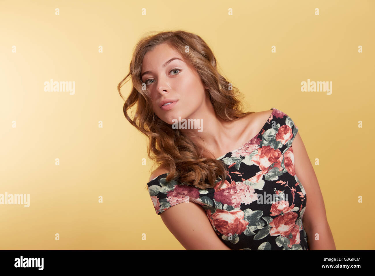 smiling beautiful girl in dress Stock Photo - Alamy