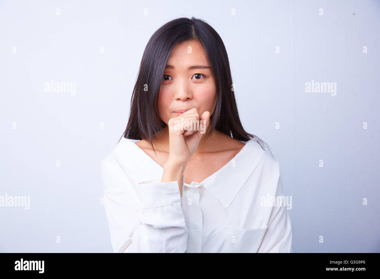 кореянка удивляется. китаянка кричит. китаянка средних лет. кричащие китайцев. кричащая китаянка.