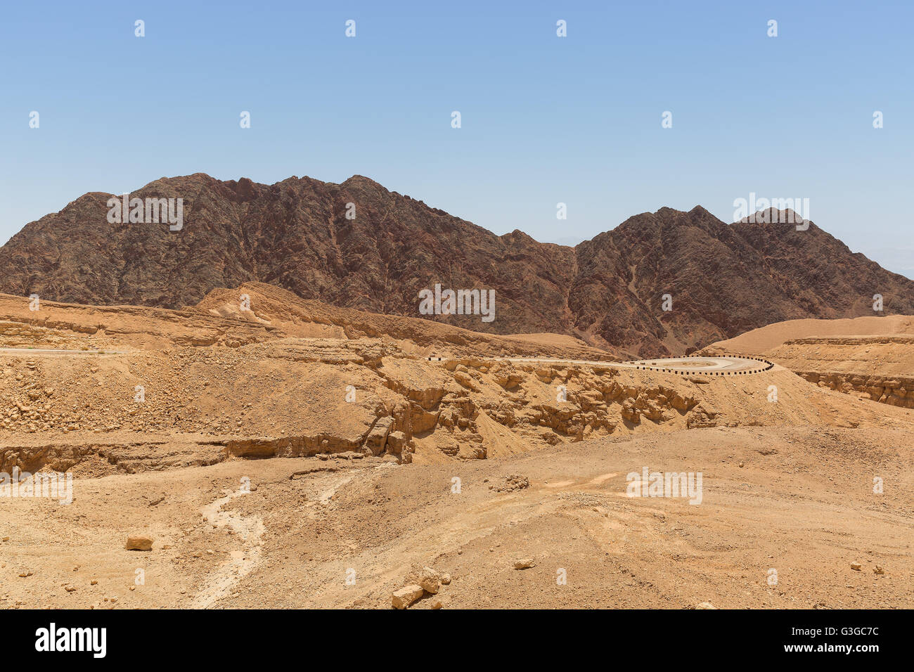 Road in colored mountain hi-res stock photography and images - Alamy