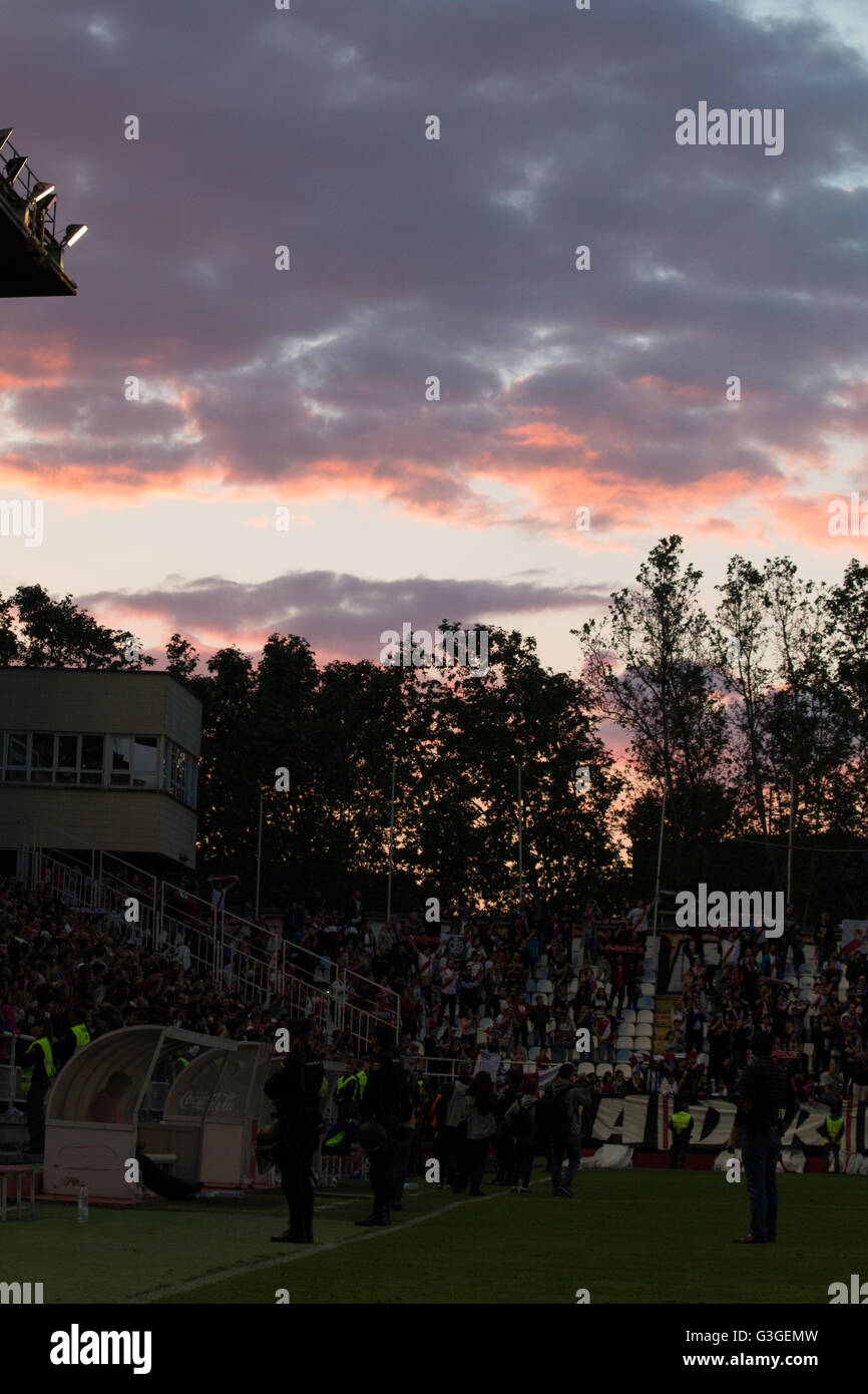 Madrid, Spain. 15th May, 2016. A view of the Estadio de Vallecas stadium, the sunset comes for Rayo Vallecano. Rayo Vallecano won 3 at 1 to Levante, but can´t be enough for still be a first division team and was demoted to second division. © Jorge Gonzalez/Pacific Press/Alamy Live News Stock Photo