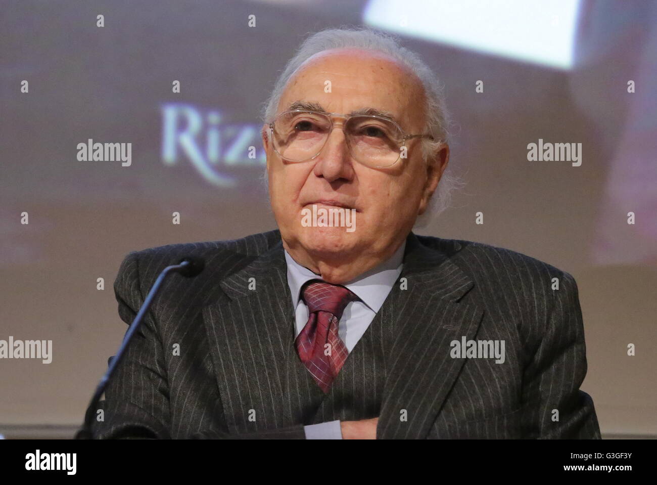Turin, Italy. 14th May, 2016. The Italian television presenters Pippo Baudo during the presentation of the book by Walter Veltroni 'Ciao' at International Book Fair. © Massimiliano Ferraro/Pacific Press/Alamy Live News Stock Photo