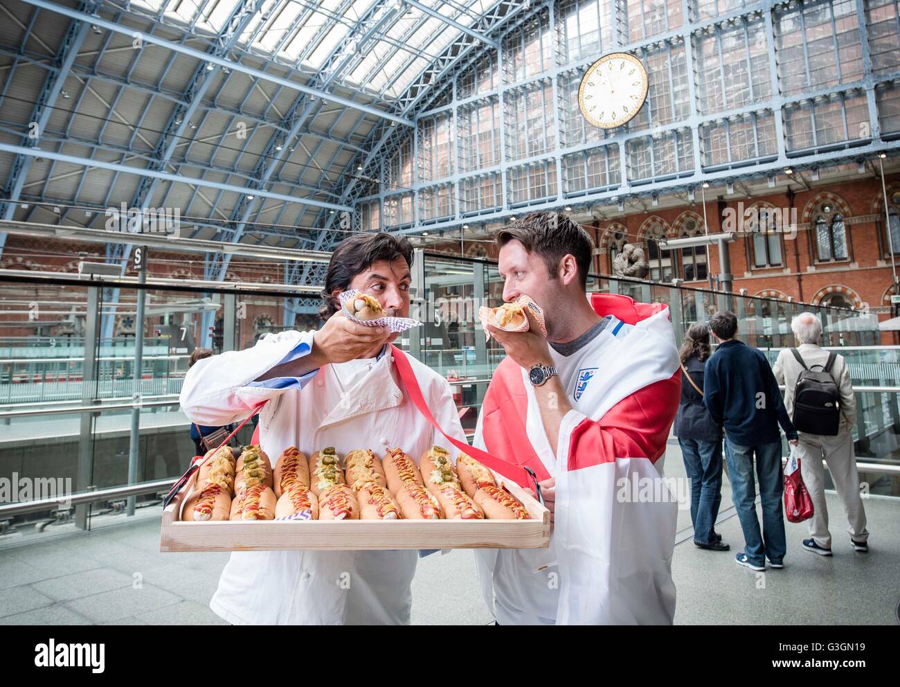 EDITORIAL USE ONLY Celebrity chef Jean-Christophe Novelli, with England ...