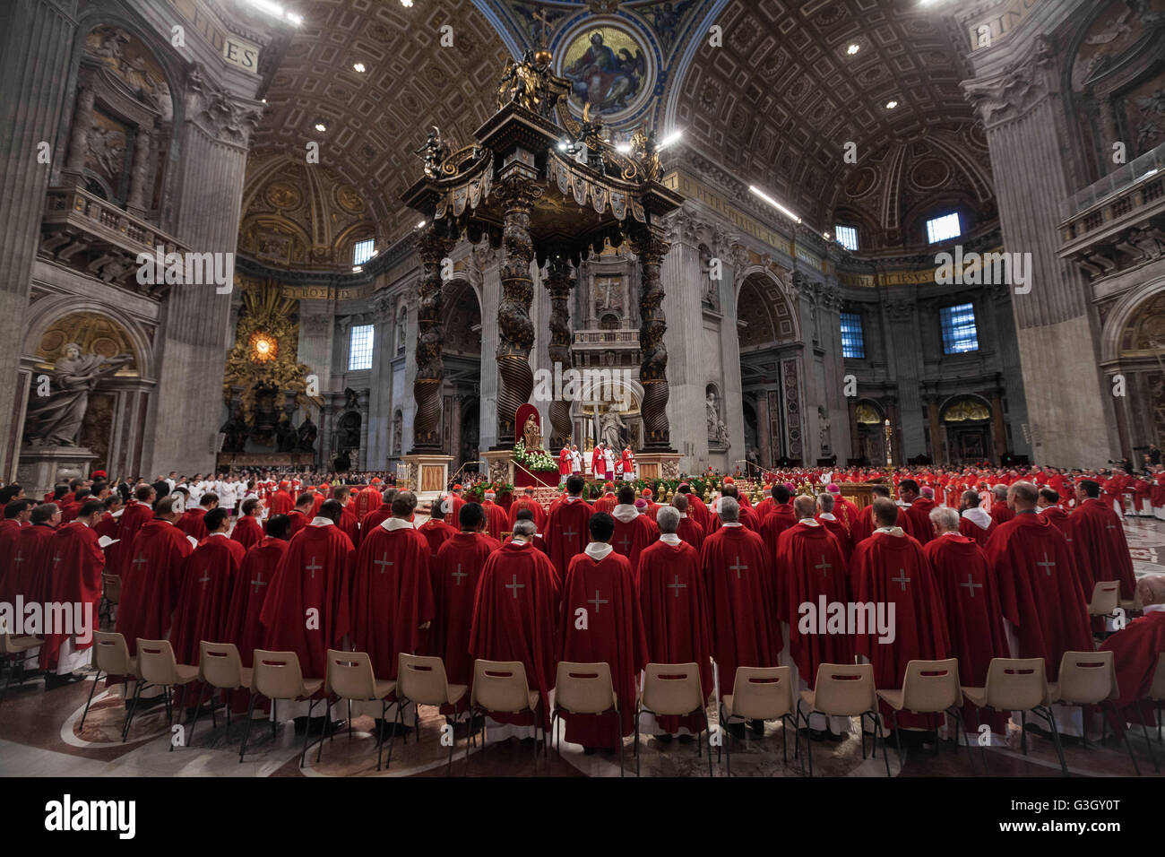 Fifty days after easter sunday hi-res stock photography and images - Alamy