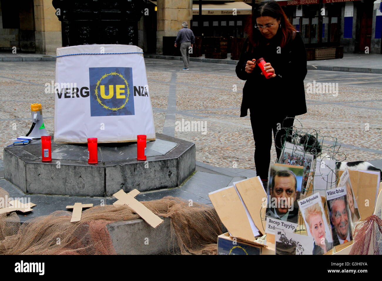 Gijon, Spain. 09th May, 2016. On the international day of Europe ...
