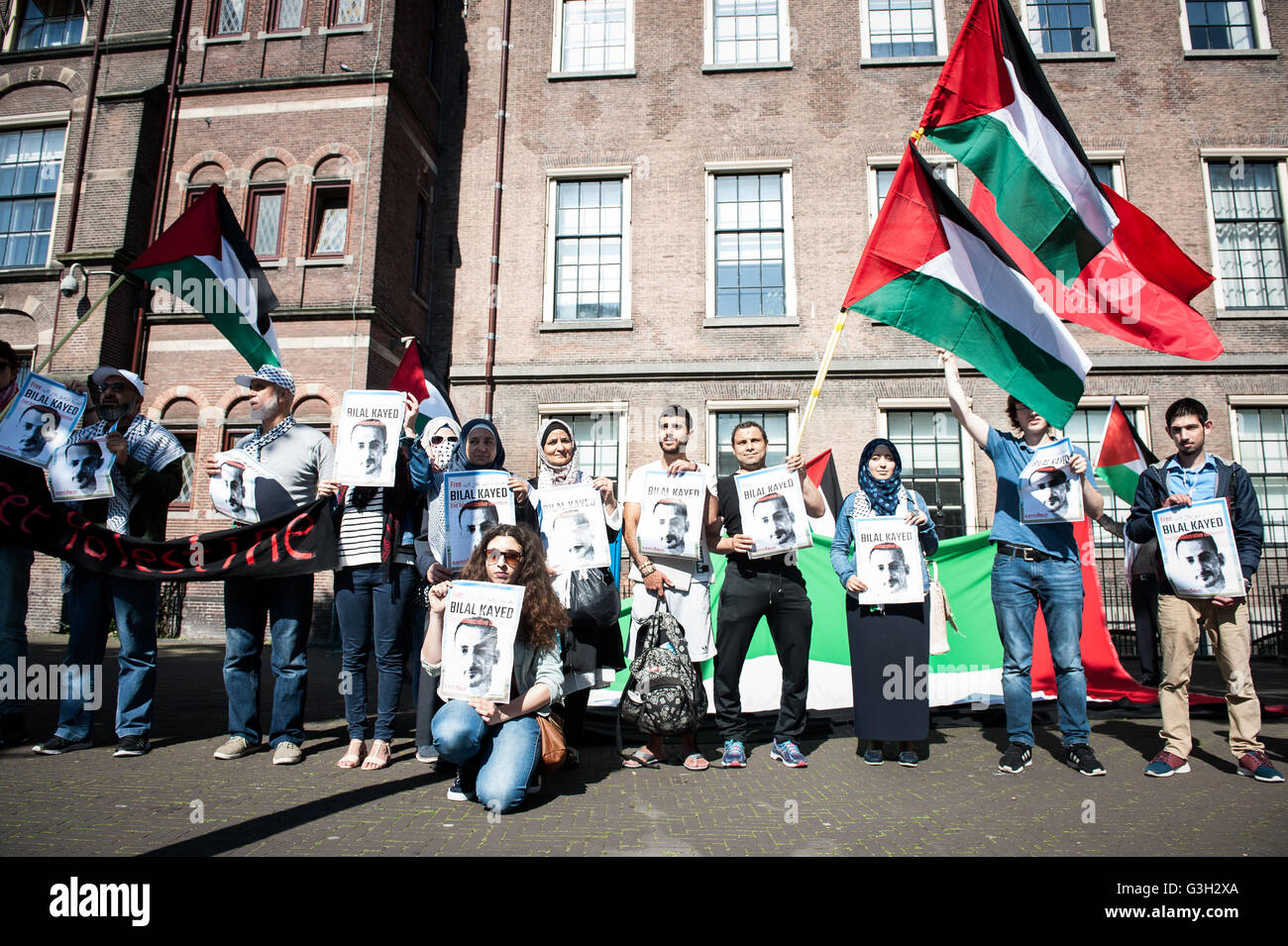 The Hague, The Netherlands. 24th June, 2016. 60 Palestinian prisoners in Megiddo prison are carrying out a hunger strike protest to demand freedom for Bilal Kayed, Palestinian prisoner held under Israeli administrative detention and on hunger strike in Ramon prison. Over 100 international and Palestinian organizations have called for actions in support of Kayed's freedom on 24 and 25 June; hundreds of prisoners will be conducting a two-day hunger strike protest on those days. Credit:  Romy Arroyo Fernandez/Alamy Live News Stock Photo