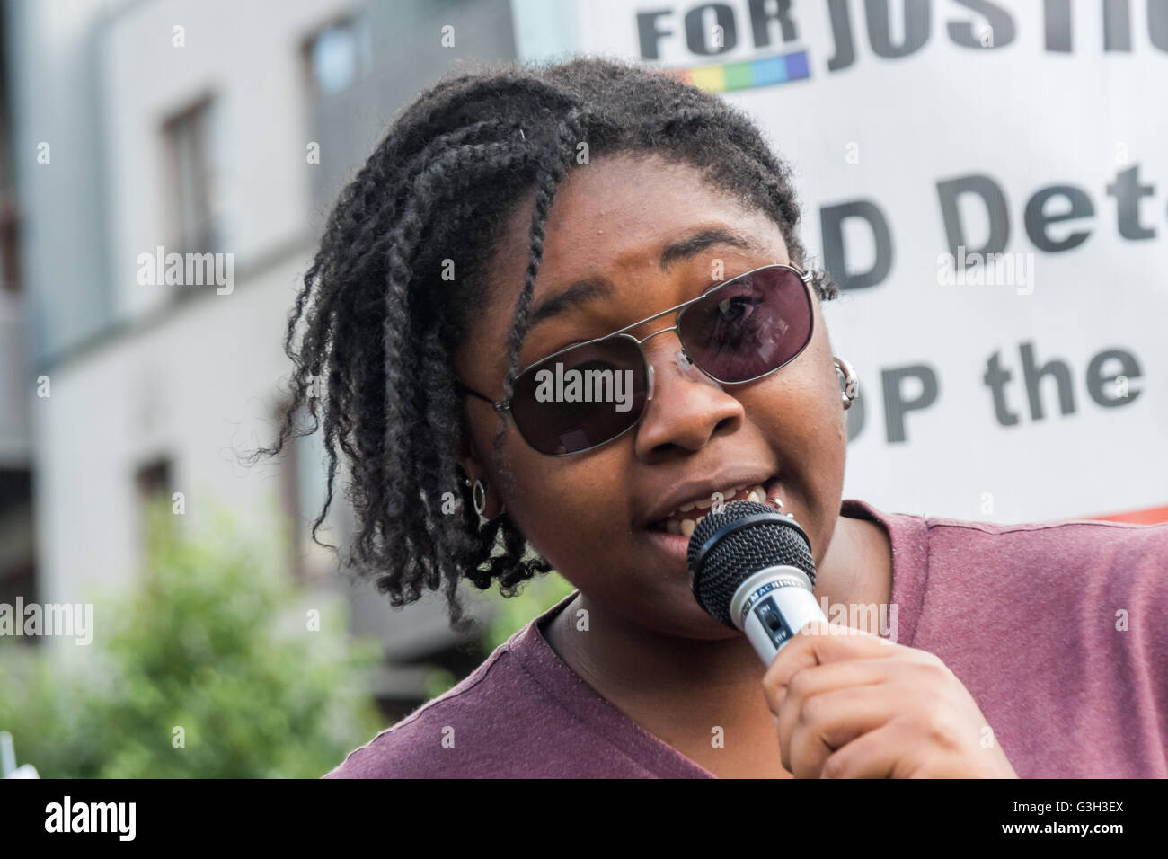 London, UK. June 24th 2016. A Black activist speaks at the rally in Altab Ali Park on the day after the UK voted to leave the EU against racism, for migrant rights and against fascist violence. They say that migration and immigrants have been attacked and scapegoated not only by both Remain and Leave campaigns but by mainstream parties and media over more than 20 years, stoking up hatred by insisting immigrants are a 'problem'. Peter Marshall/Alamy Live News Stock Photo