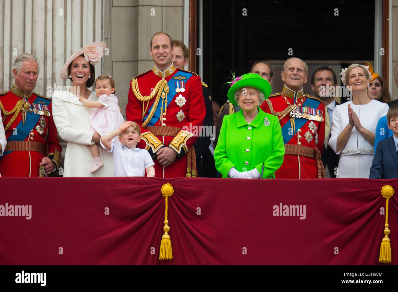 The British royal family gather on the balcony of Buckingham Palace