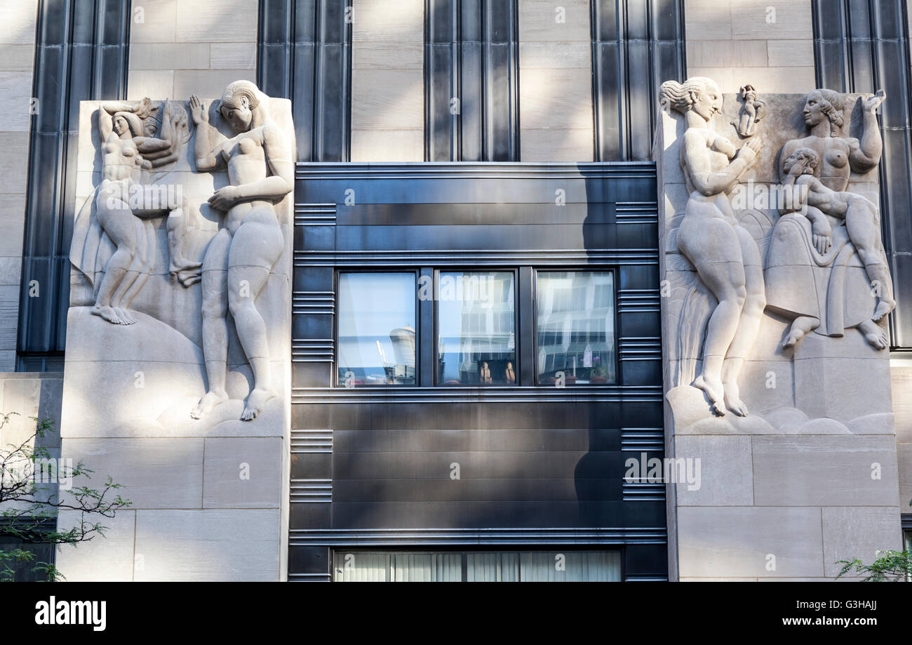 Art Nouveau Figures Rockefeller Center New York City Stock Photo Alamy