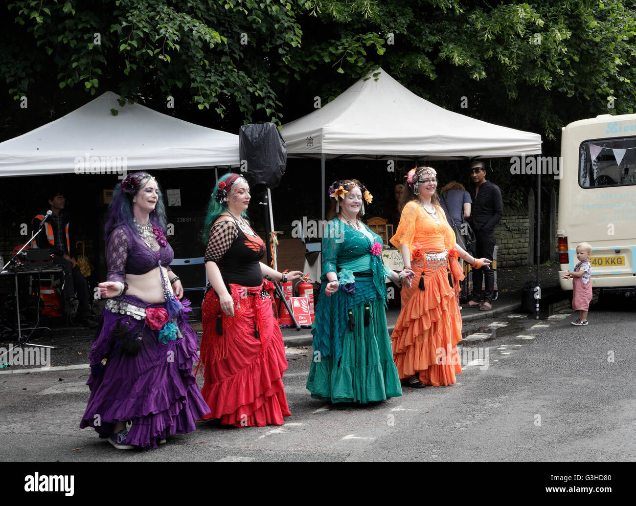 Boomshanka Belly dancers performing at the Nether Edge farmers market in Sheffield England June 2016 belly dancing bellydancing Stock Photo