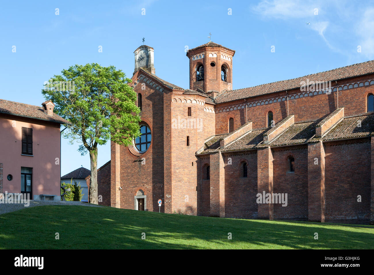 Abbazia Di Morimondo Morimondo Abbey 12th Century Morimondo Italy Abbazia Di Morimondo Morimondo Abbey 12th Century Morimondo Italy
