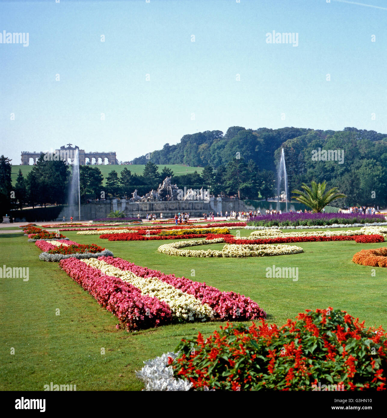 Die Gärten von Schloss Schönbrunn in Wien, Österreich 1980er Jahre. The