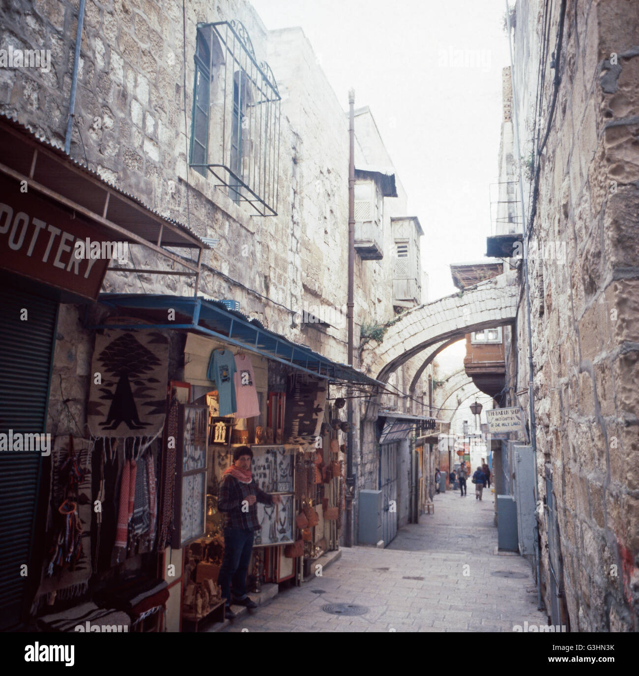 Die Via Dolorosa in der Altstadt von Jerusalem, Israel 1980er Jahre. The Via Dolorosa in the Old City of Jerusalem, Israel 1980s. Stock Photo