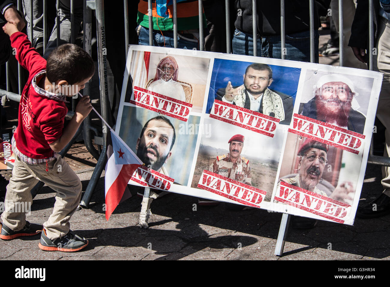 New York, United States. 18th Apr, 2016. Demonstrators wave flags and chant while participating in the rally. Amid the delay of United Nations-brokered peace talks between ex-Yemeni President Ali Abdullah Saleh and Houthi representatives due to have begun in Kuwait, and continued military engagement of Houthi-forces by a Saudi-led coalition; demonstrators gathered in Dag Hammarskjold Plaza near UN HQ in New York City to demand restoration of independence for South Yemen in solidarity with similar protests in Aden, Yemen over the past two days. © Albin Lohr-Jones/Pacific Press/Alamy Live News Stock Photo