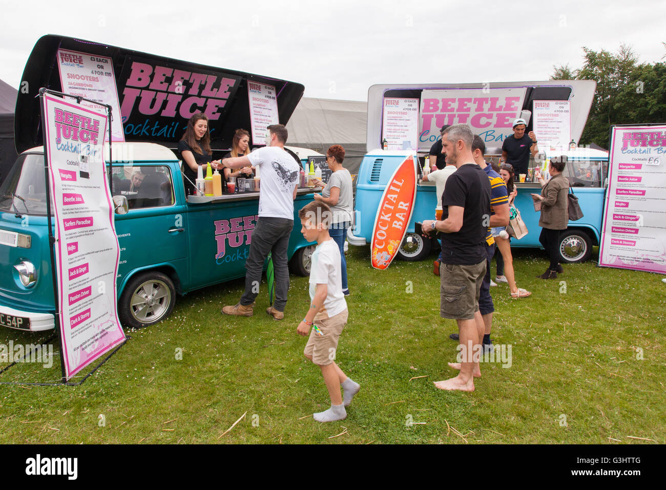 Beetle Juice cocktail bar at the Alresford Music Festival 2016