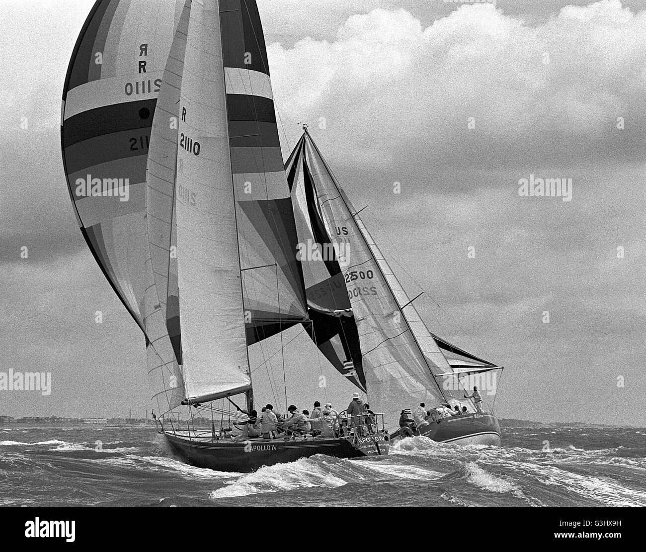 AJAXNETPHOTO. 1979. SOLENT, ENGLAND. - ADMIRAL'S CUP - SOLENT INSHORE RACE. APOLLO IV (SIN) AND WILLIWAW (USA). PHOTO:JONATHAN EASTLAND/AJAX REF:79 2008 Stock Photo
