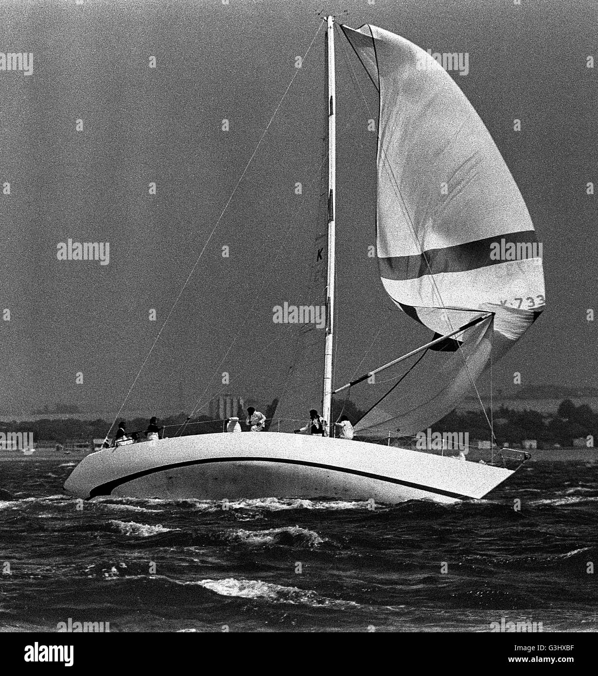 AJAXNETPHOTO. 1979. SOLENT, ENGLAND. - ADMIRAL'S CUP - SOLENT INSHORE RACE. BLIZZARD (GBR) IN TROUBLE IN GUSTY CONDITIONS. PHOTO:JONATHAN EASTLAND/AJAX REF:79 2017 Stock Photo