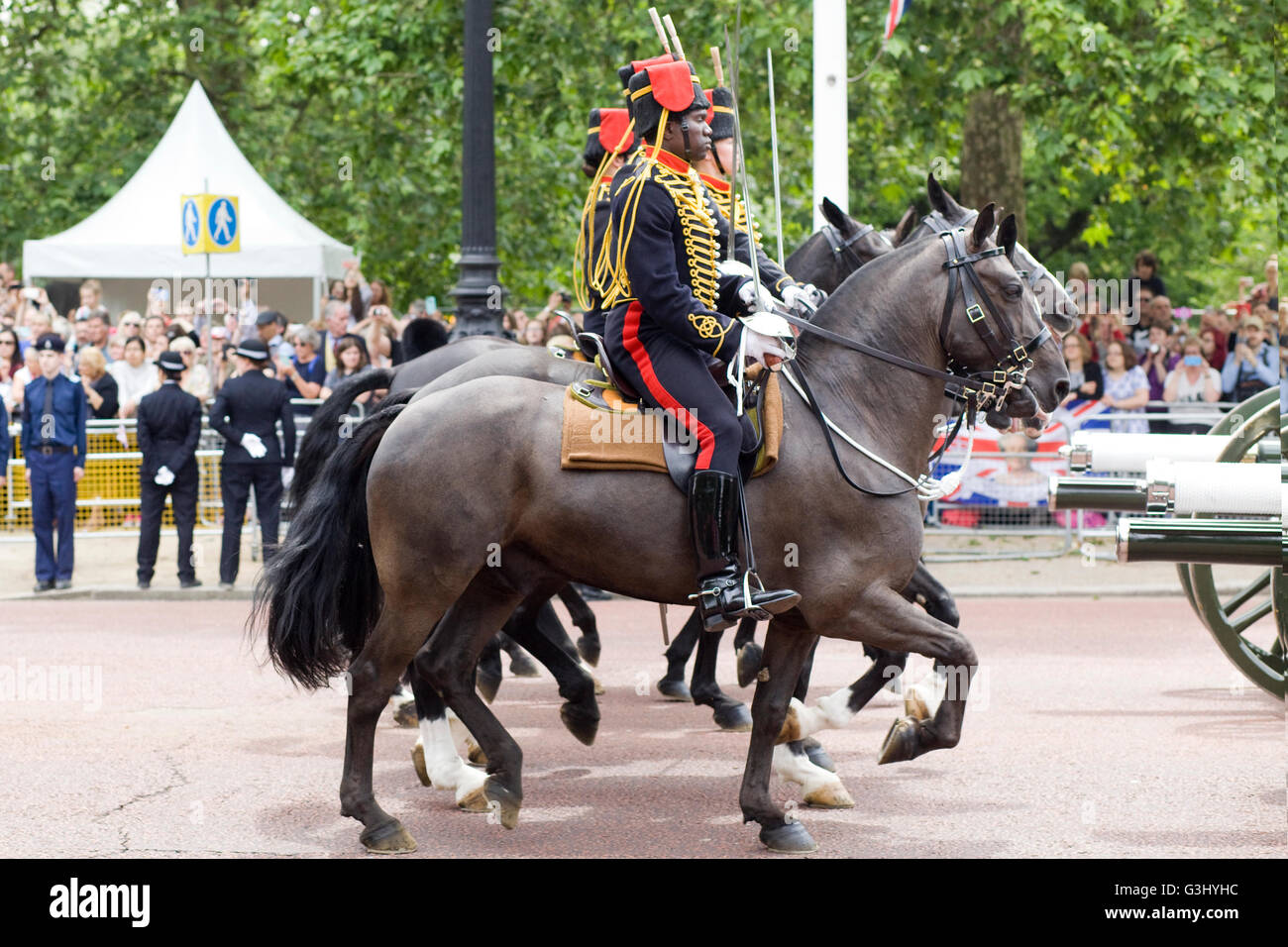 The regiments of the Royal Horse Artillery on the mall for the Queens 90th birthday celebrations, The kings Troops Stock Photo