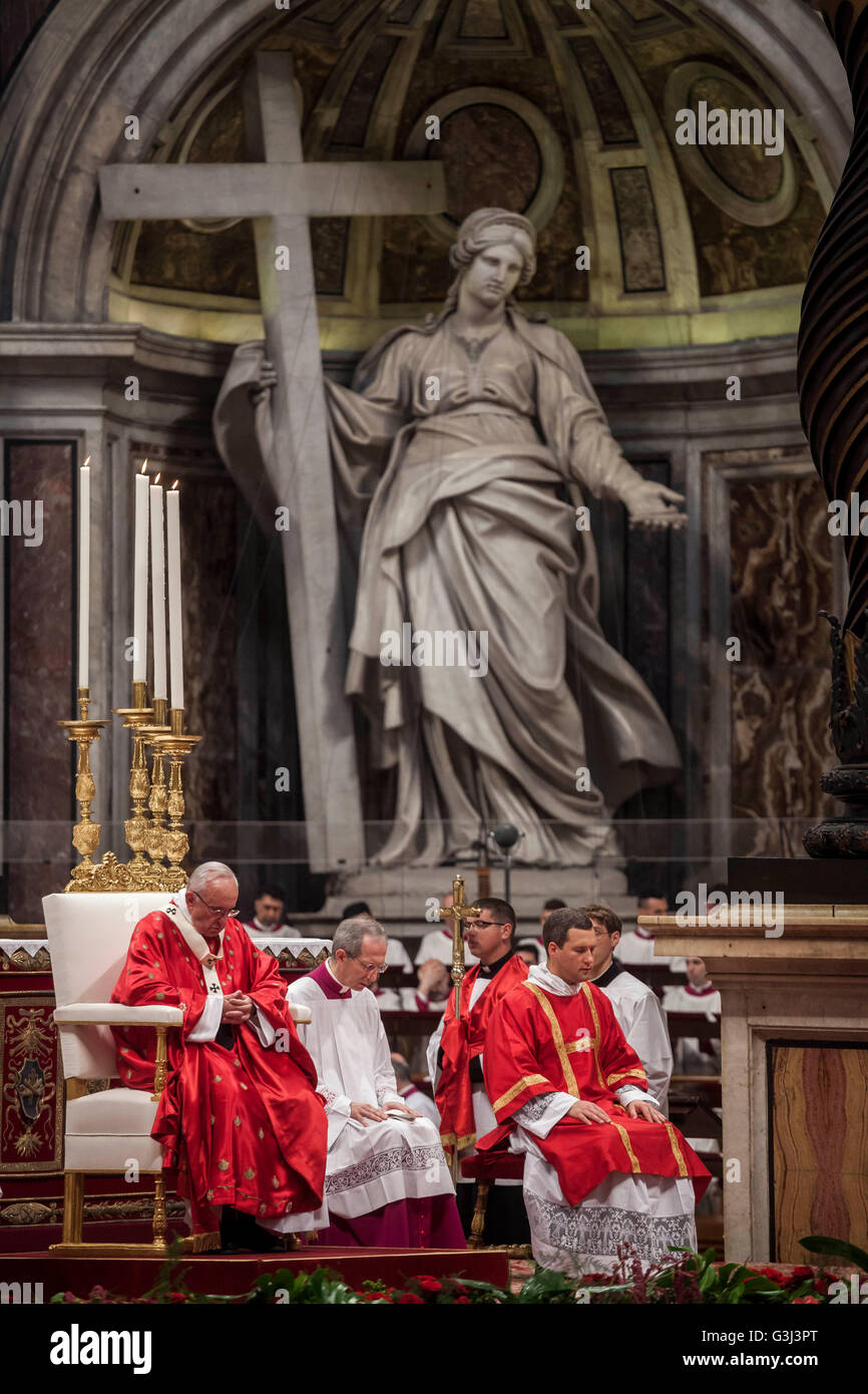 Fifty days after easter sunday hi-res stock photography and images - Alamy