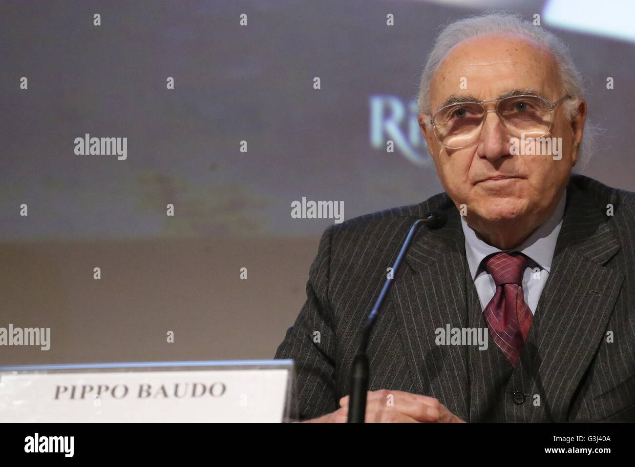 Turin, Italy. 14th May, 2016. The Italian television presenters Pippo Baudo during the presentation of the book by Walter Veltroni 'Ciao' at International Book Fair. © Massimiliano Ferraro/Pacific Press/Alamy Live News Stock Photo