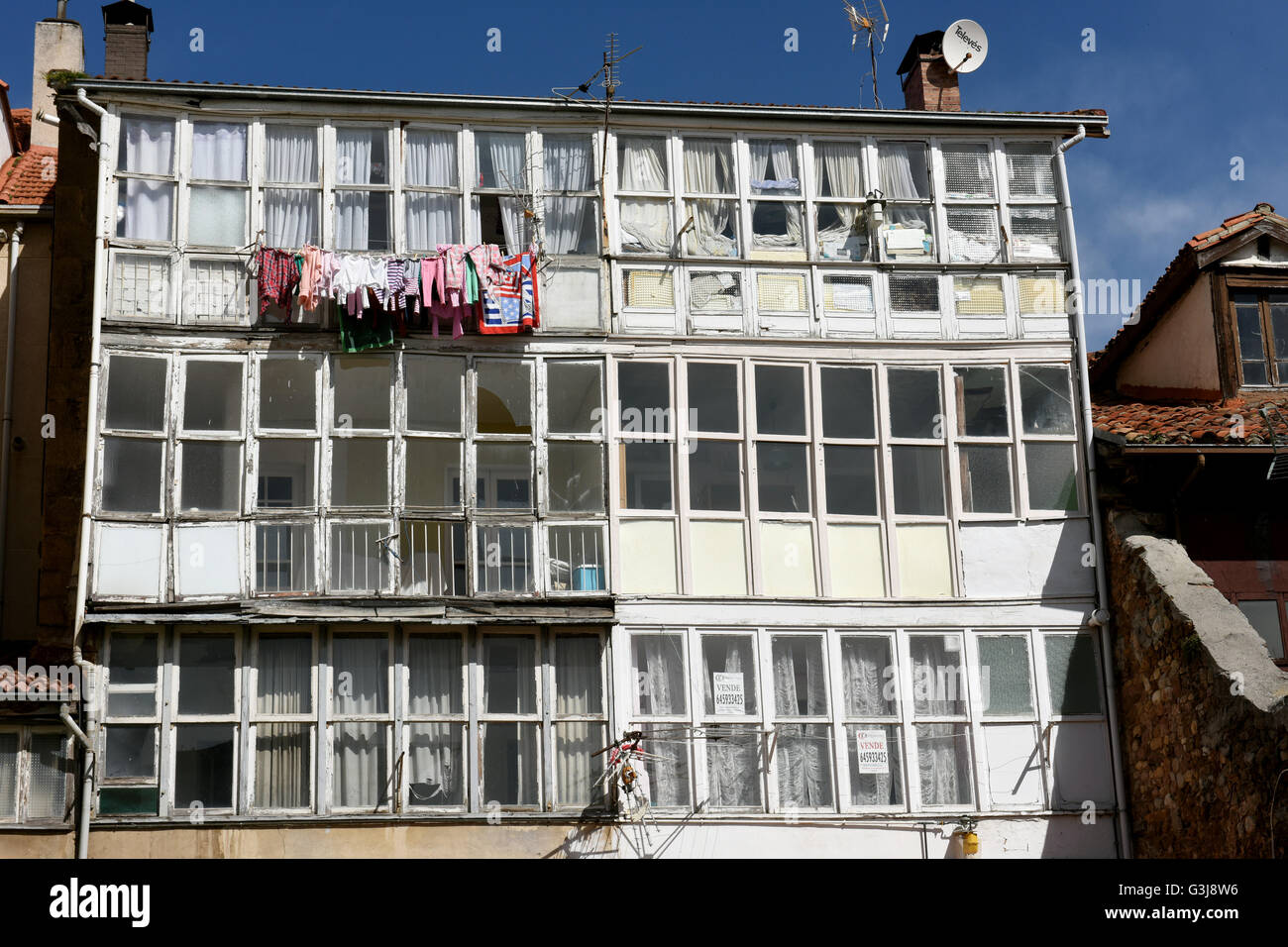 Run down apartments in Reinosa in Cantabria, Spain Stock Photo