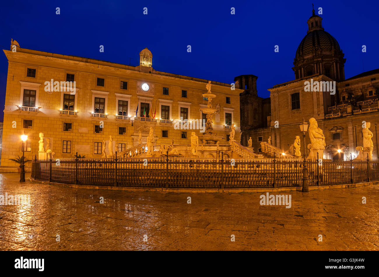 Palermo, Sicily, Italy: Piazza Pretoria Stock Photo