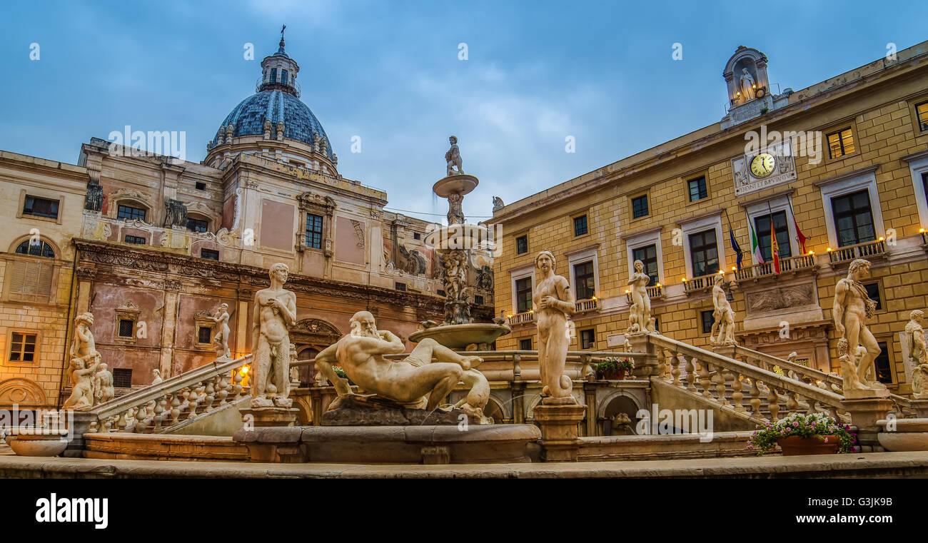 Palermo, Sicily, Italy: Piazza Pretoria Stock Photo