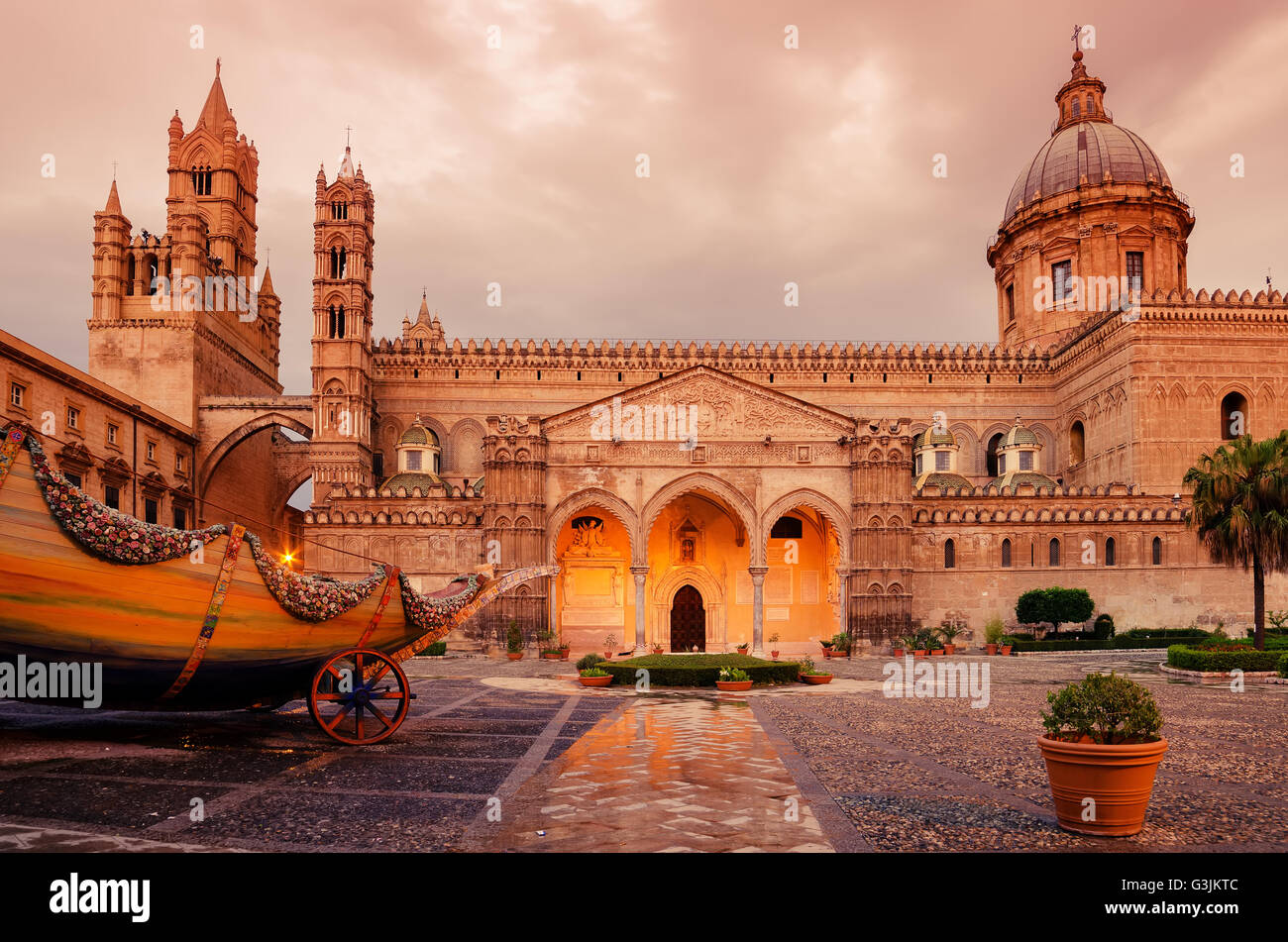 Sicilian neoclassical architecture hi-res stock photography and images ...