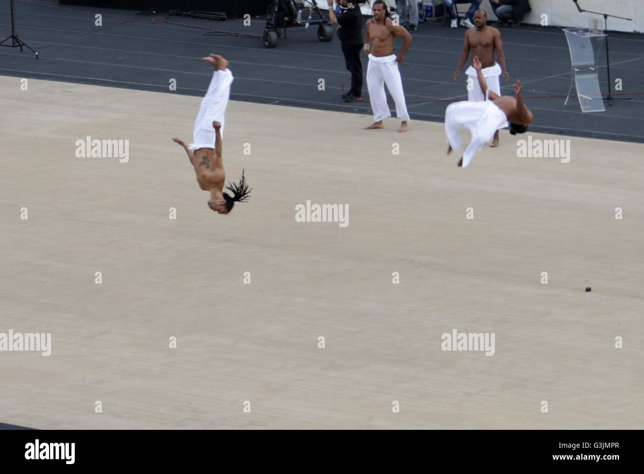 Athens, Greece. 27th Apr, 2016. The members of a Brazilan dancing group ...