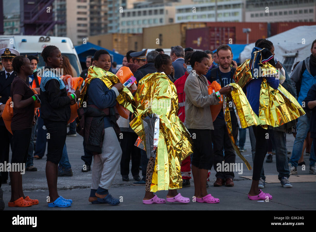 Palermo, Italy. 13th Apr, 2016. Approximately 890 migrants have arrived at the port of Palermo, on the military Norwegian ship Siem Pilot. The vessel has been a major transporter of migrants fleeing the Middle East and Africa to Europe. © Antonio Melita/Pacific Press/Alamy Live News Stock Photo