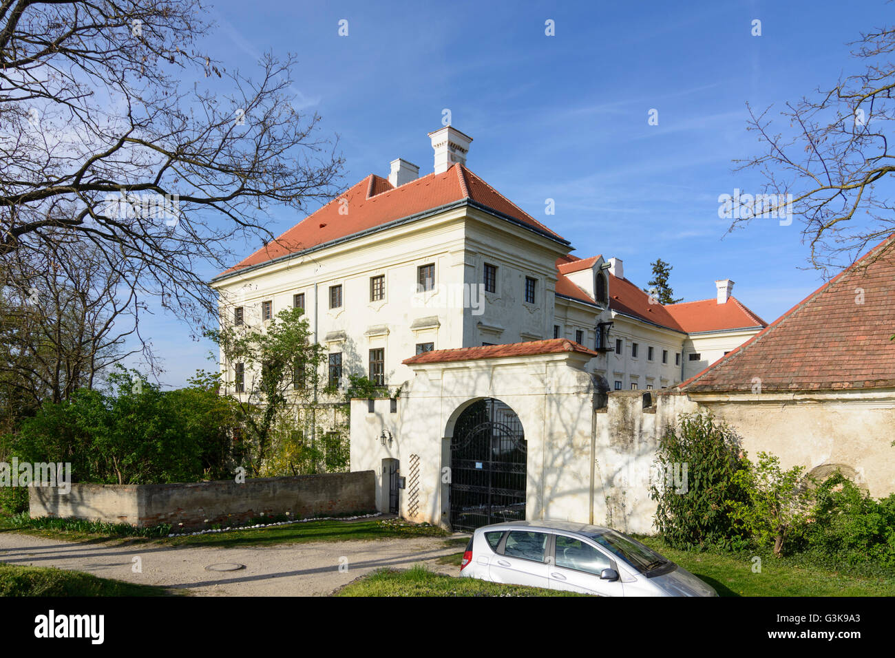 Palace Prinzendorf : the castle is owned by the artist Hermann Nitsch , who organized here regularly since 1971 his ' Orgies and Stock Photo