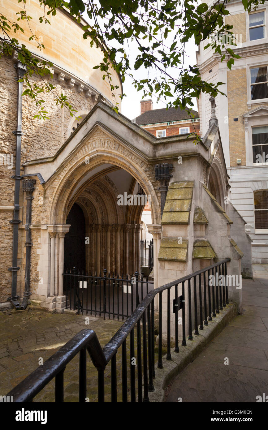 English church entrance hi-res stock photography and images - Alamy