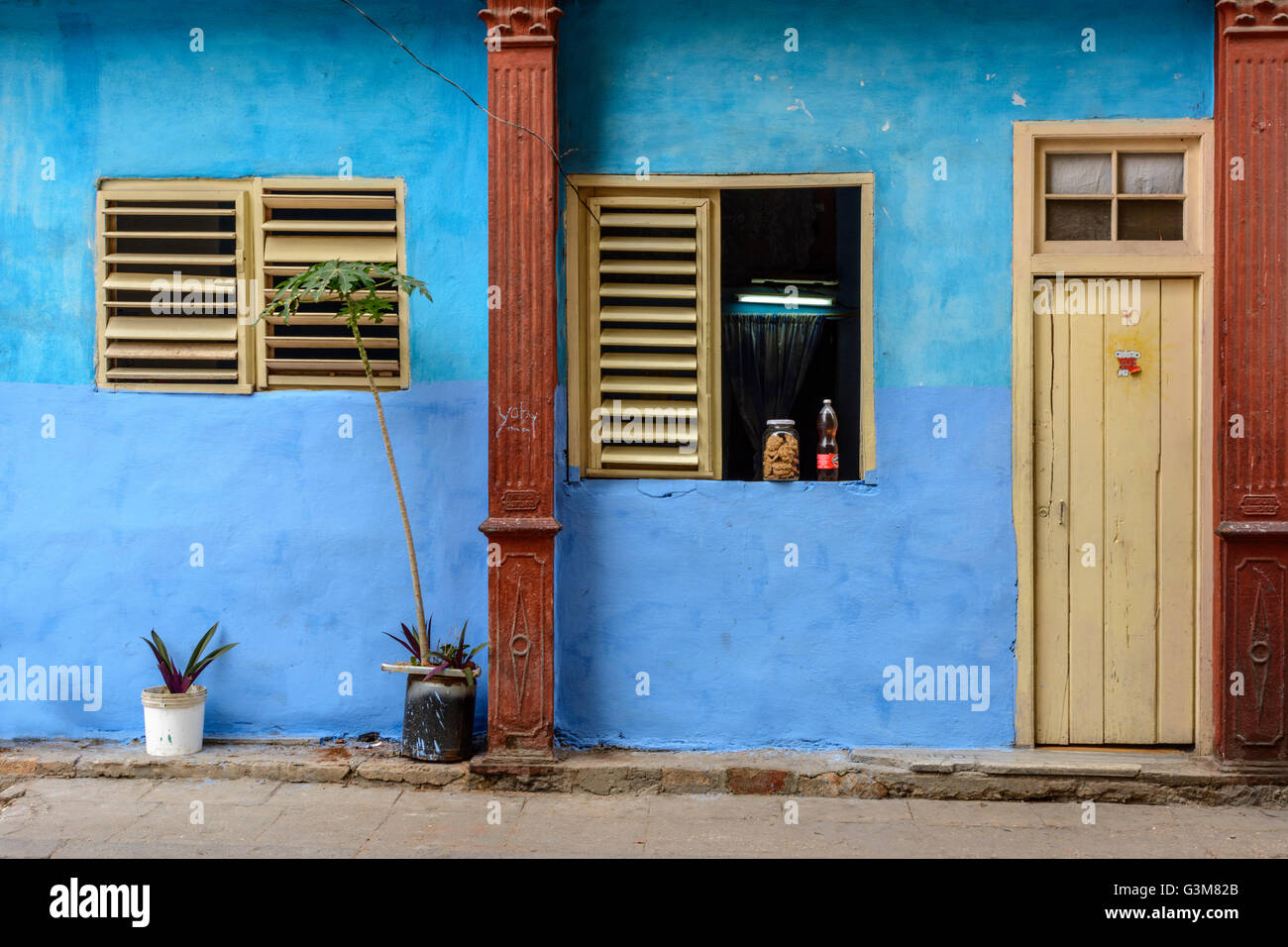 A traditional simple Havanan home in the backstreets of Old Havana, Cuba Stock Photo